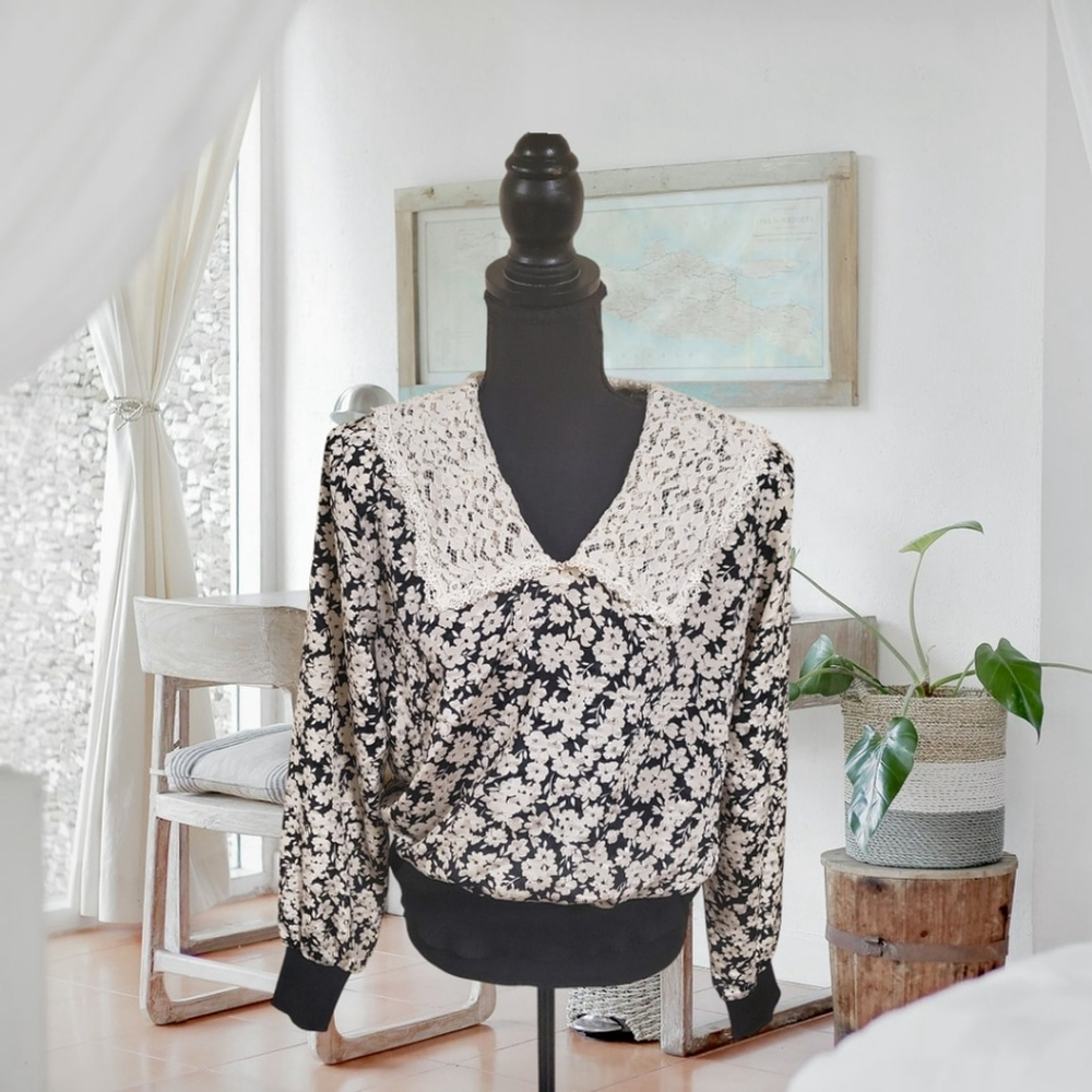 Vintage Floral Pattern Lace Collar Blouse